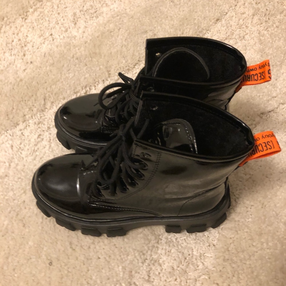 Boots - Picture 2 of 4